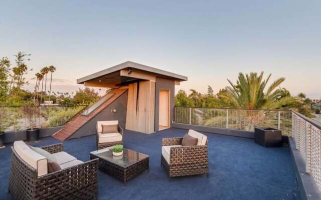 San Juan Avenue Exclusive 4BR