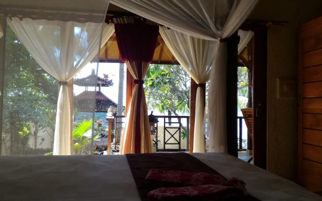 Teluk Indah Beach & Pool Villa