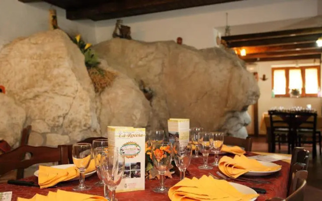 Agriturismo La Roccia
