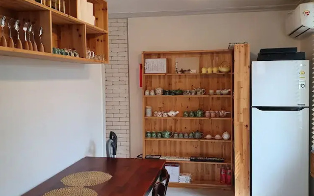 Mokpo Magiclamp Guesthouse