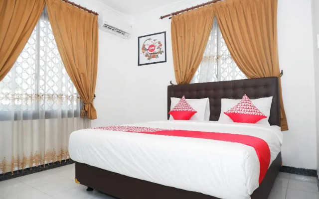 OYO 1136 Hotel Surya Solo