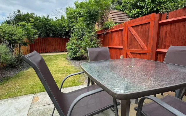 Twickenham Hideaway in London