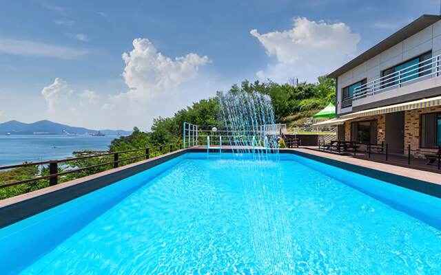 Geoje Mountain & Sea Pension