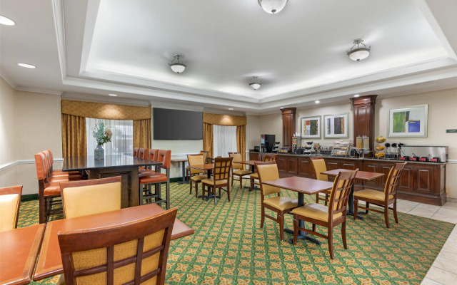 Best Western Plus Waxahachie Inn & Suites