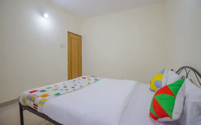 OYO 18720 Home Alluring 3BHK Dona Paula