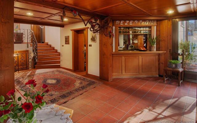 Hotel Auren