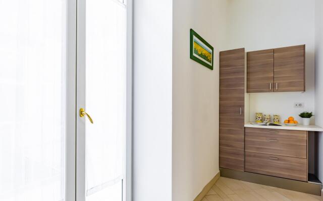 Apartment With Balcony in Palazzo Diaz by Wonderful Italy