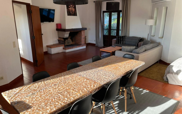 Casa Pausa holiday home, with pool & BBQ