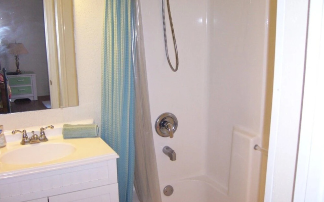 Seahorse Villa East 1 Bedroom Home by Redawning