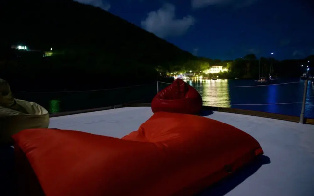 Aqua Lodge