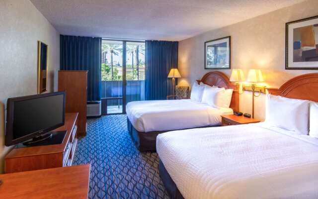 Clarion Hotel Anaheim Resort