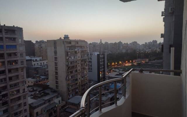 Females Only, Host Is Woman, City Center, Near All
