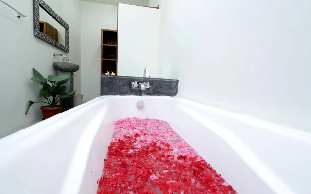 Maha Residence Guest House