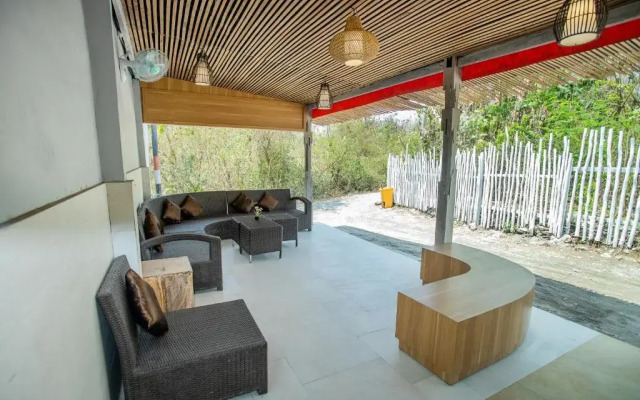 The Tanis Villas & Lembongan Express Bali