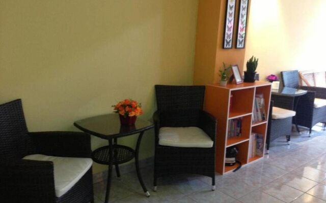 Just Chill Inn - Hostel