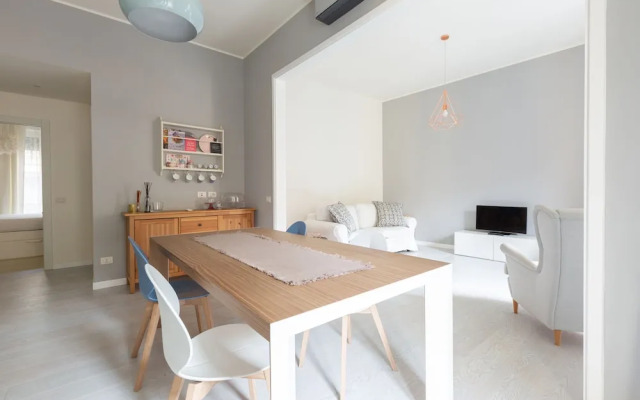 Porta Volta Bright and Roomy Flat