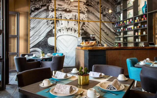 Mesón de Santa Rosa Luxury Hotel