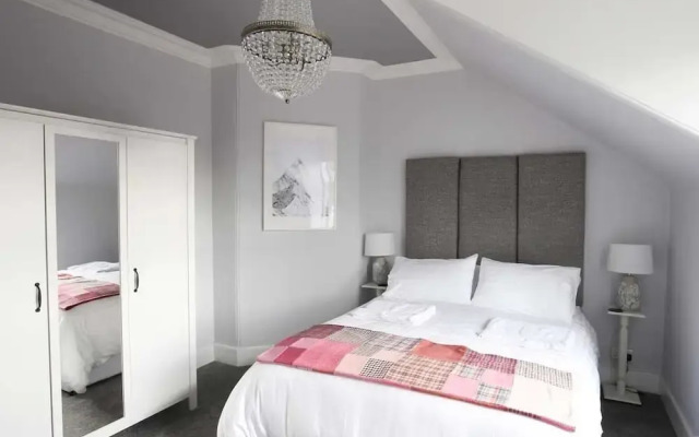 High Terrace Apartment
