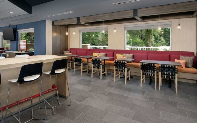 Tru by Hilton Mt Pleasant Charleston