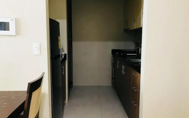 One Palmtree - 2BR Across Airport
