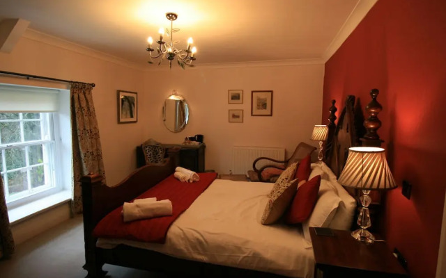 High Dalby House & Cottages