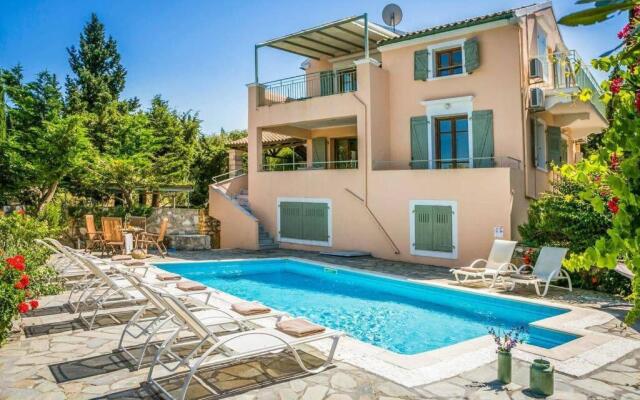 Garden House, up to 8px 1km from Fiskardo