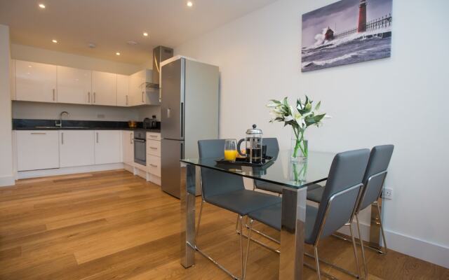 Celador Apartments - Sussex House Serviced Apartments