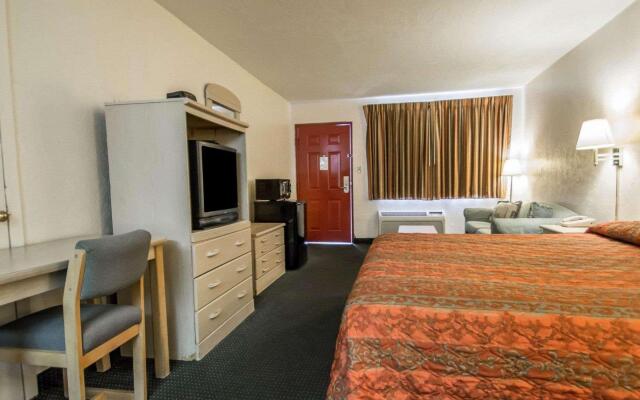 Rodeway Inn Gainesville - University Area