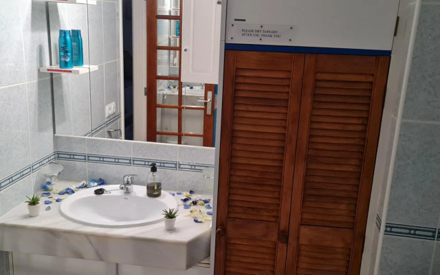 Ap260, Club Atlantis, Costa Adeje (Tenerife), Spain