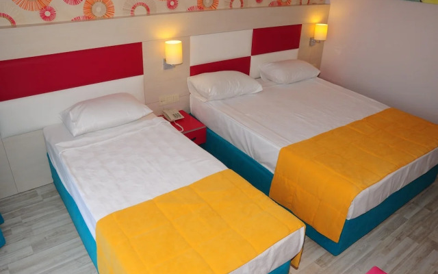 Side Win Hotel & Spa