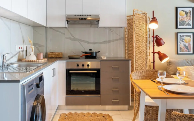 Sundrop 1-Bedroom Apartment in Larnaca