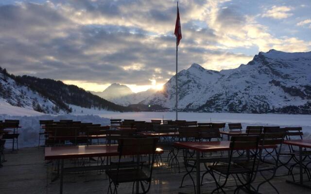 Hotel Ristorante Lagrev