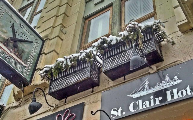 St. Clair Hotel Hostel