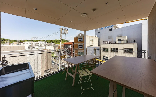 plat hostel keikyu kamakura wave