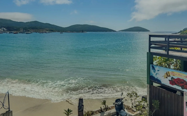 Luxo e Praia Exclusiva para Casal