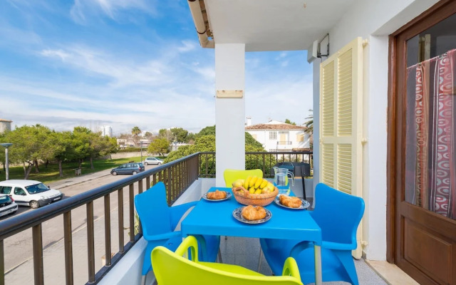 Ropit in Alc dia With 2 Bedrooms and 1 Bathrooms