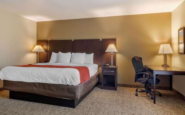 Comfort Inn & Suites Perry National Fairgrounds Area