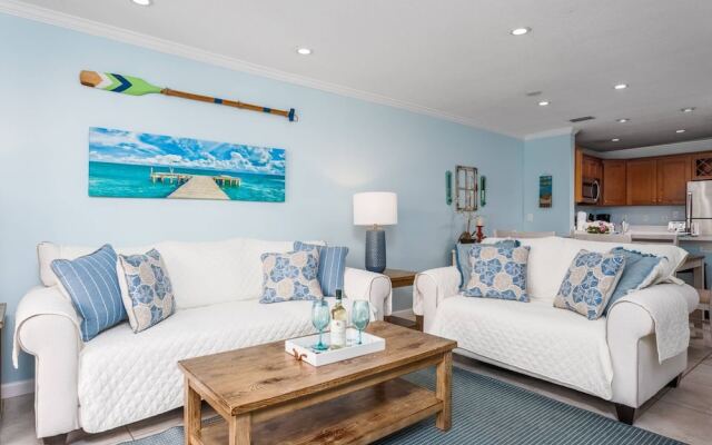 Palm Bay Club - Bayside