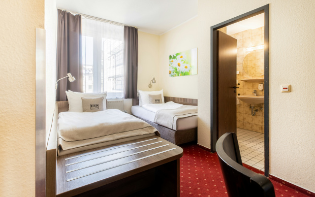 Hotel Leonet
