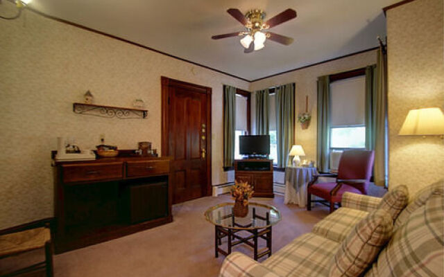 Country Garden Inn & Spa