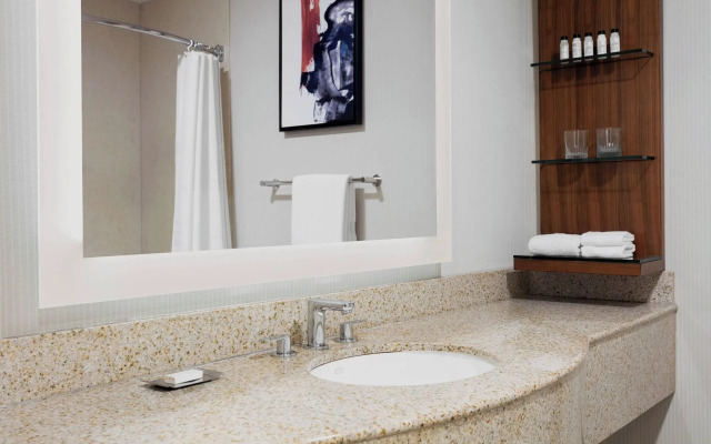 Delta Hotels by Marriott Burlington