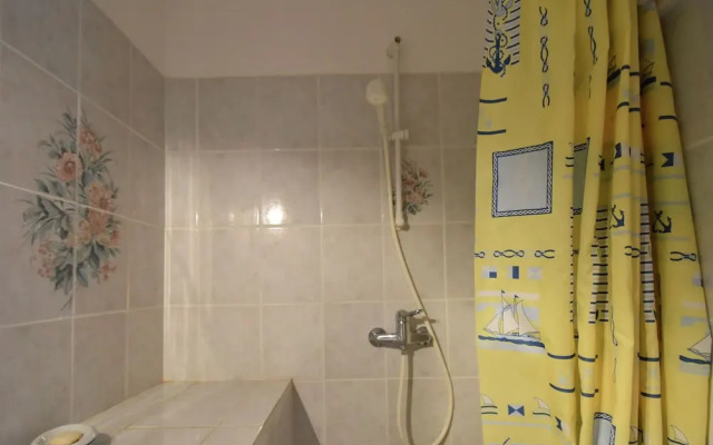 Magnificent Castle in Viols-le-fort With Swimming Pool