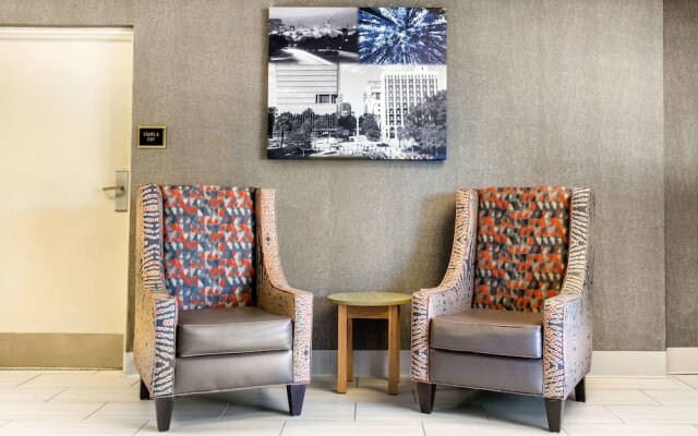 Country Hearth Inn & Suites - Columbia