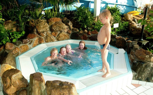 Child-friendly farmhouse villa with PlayStation in Limburg