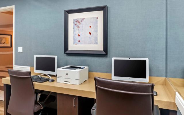 Best Western Plus Marina Gateway Hotel