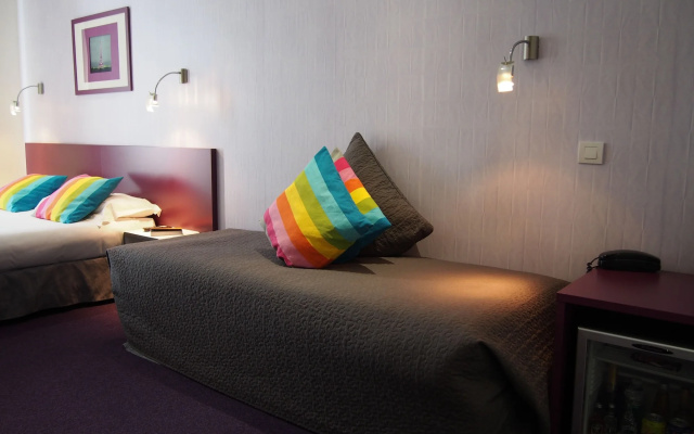 Porte de Versailles Hotel
