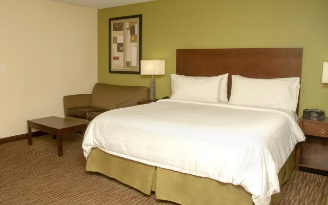Holiday Inn Express Bowling Green by IHG