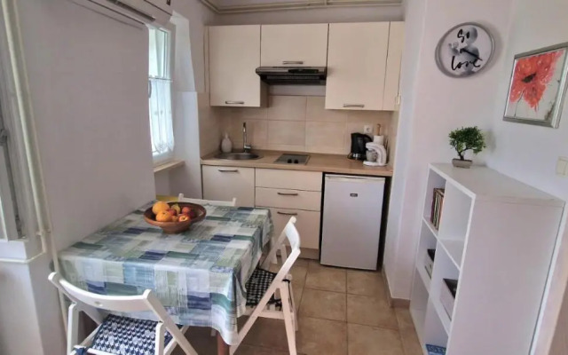 Apartments & Rooms Nada