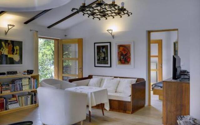 Mala Villa