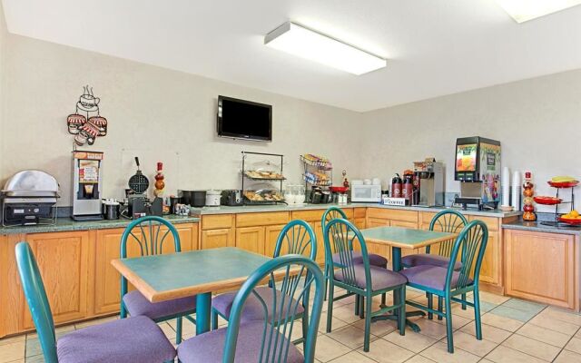 Ramada - Decatur Texas